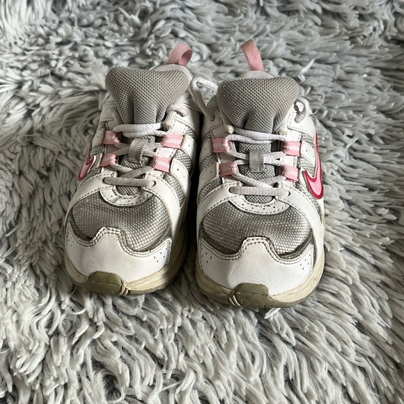 Nike Little Kids Shoes - Picture 2 of 7